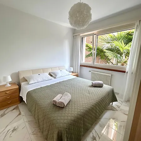 The Grand Vista - View & Parking Apartment Lugano