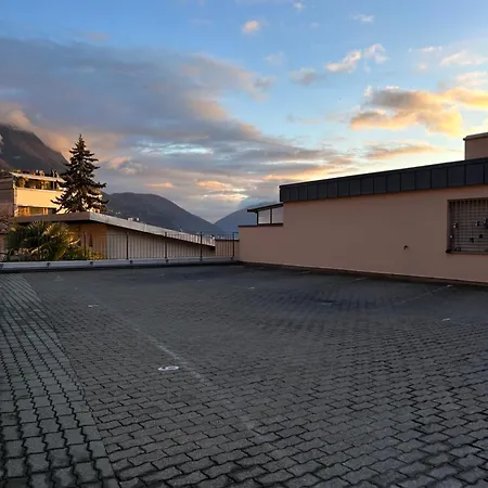 Апартаменти The Grand Vista - View & Parking Лугано