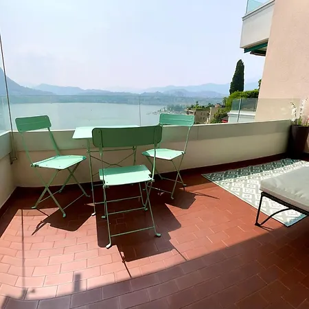 The Grand Vista - View & Parking *